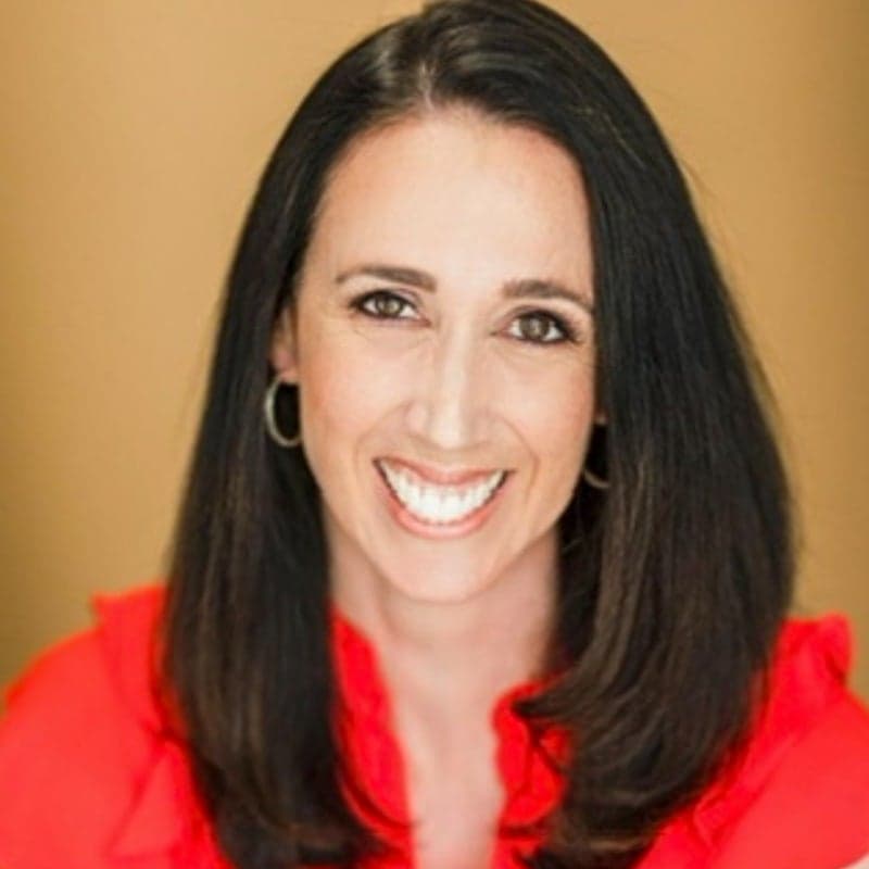 Headshot for Claire Kenny
