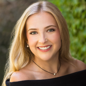 Katie Lobrot portrait