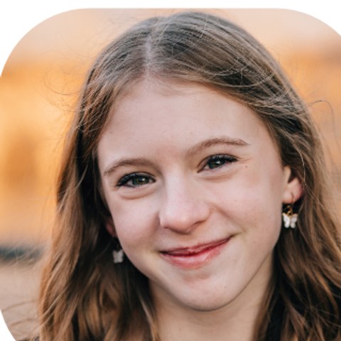 Molly Davis portrait